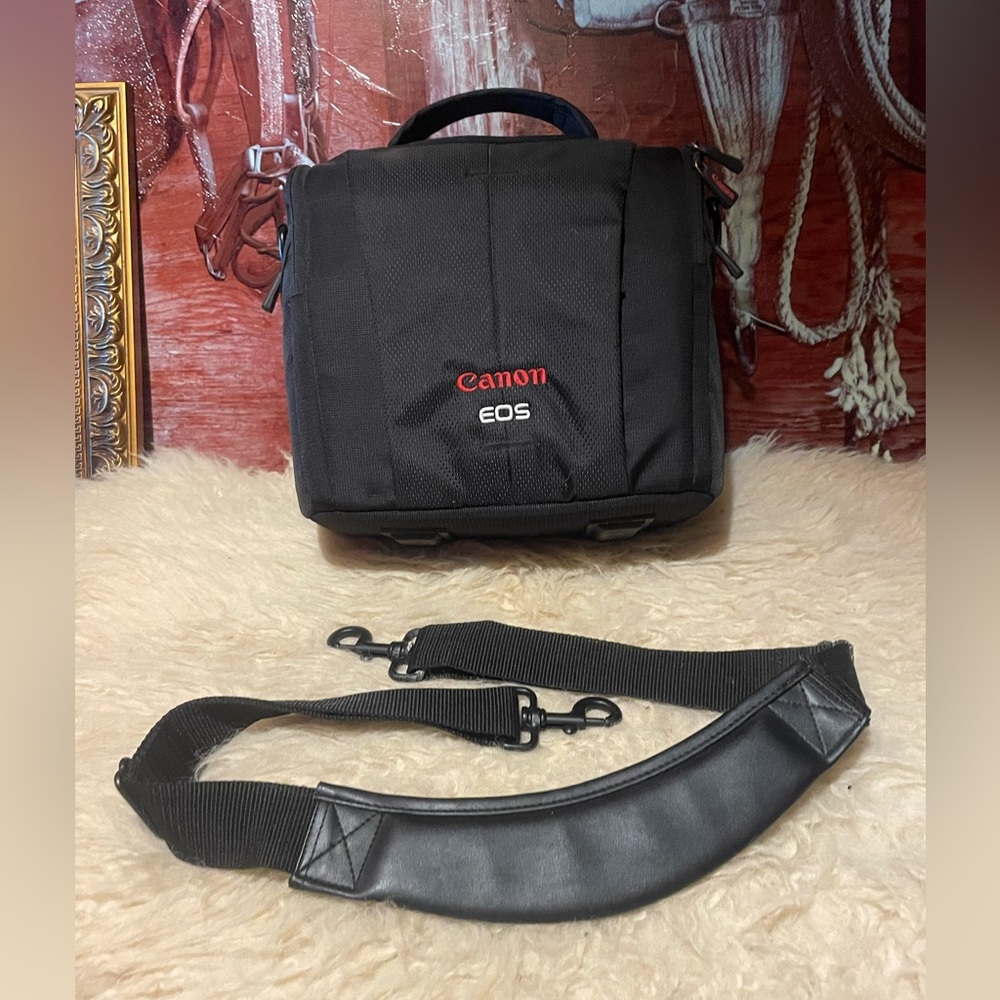 Cannon camera case - Picture 2 of 15